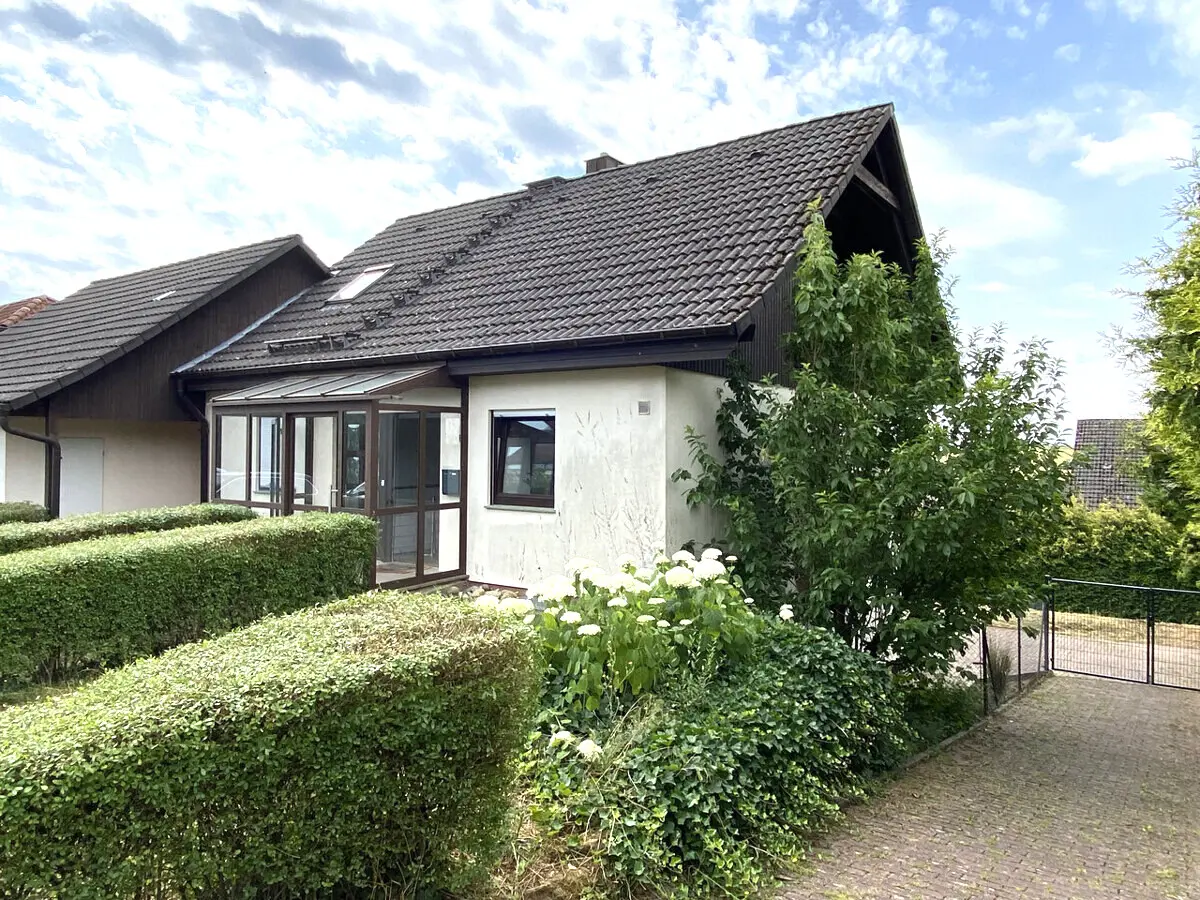Einziehen & Wohlfühlen – Einfamilienhaus in Weyersfeld