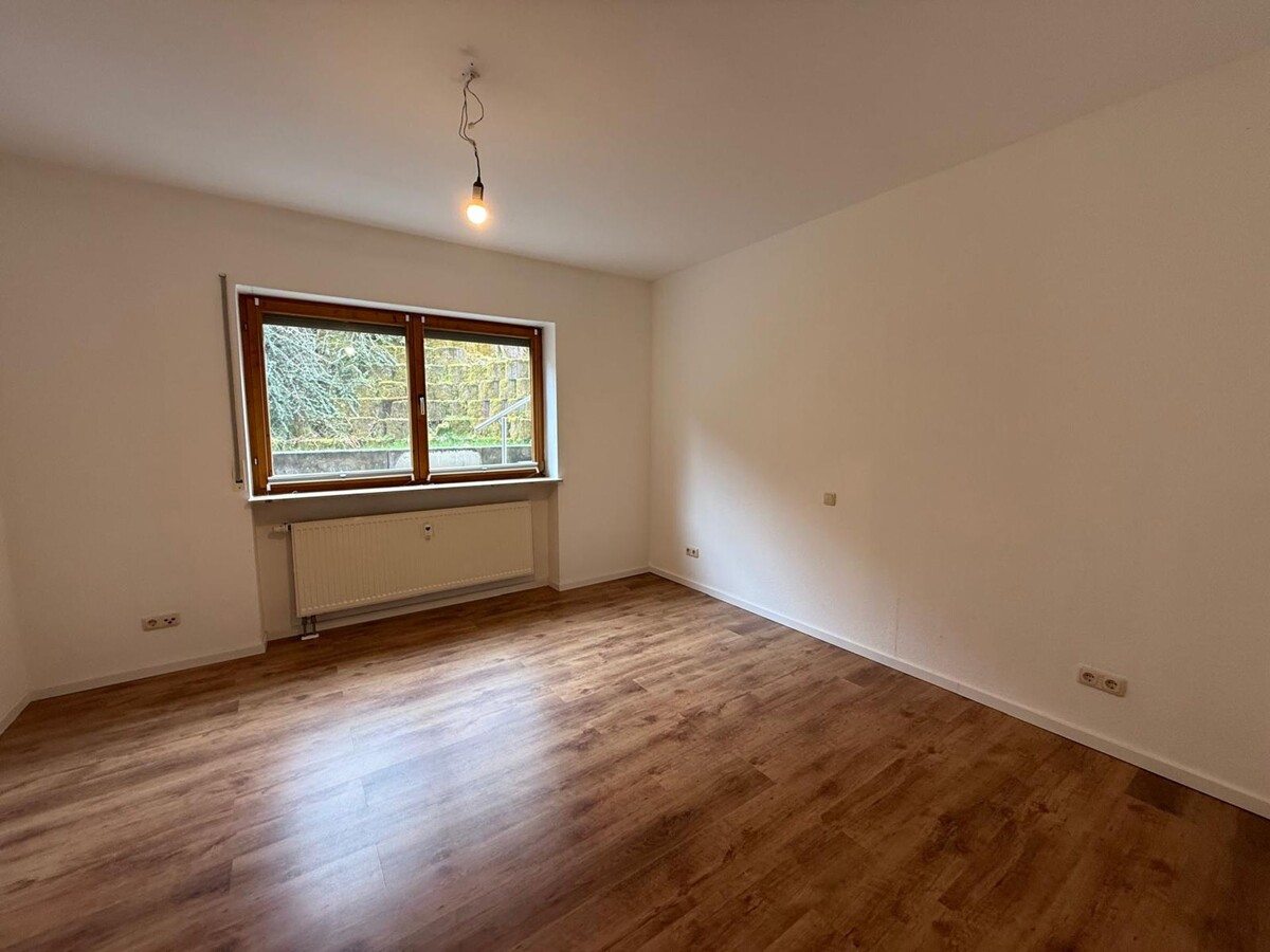 Eigennutzung oder Kapitalanlage – moderne 3-Zimmer-Wohnung mit Seeblick in Neuhütten