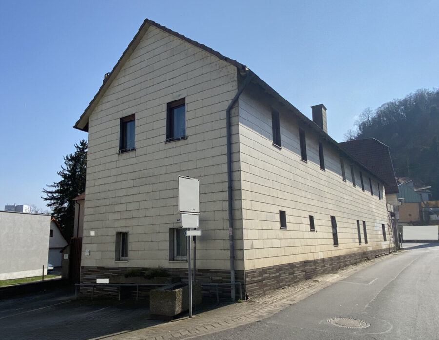 Vorderansicht Haus 1